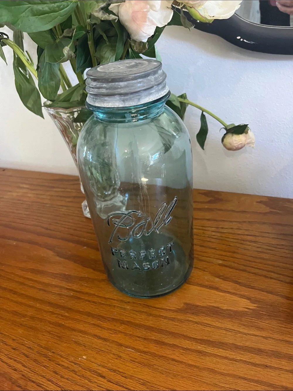 Heritage Mason Ball Aqua Glass Jar with Metal Lid 2 qt